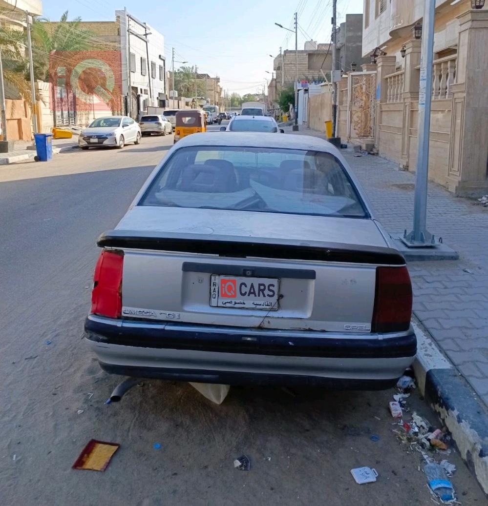 Opel Omega